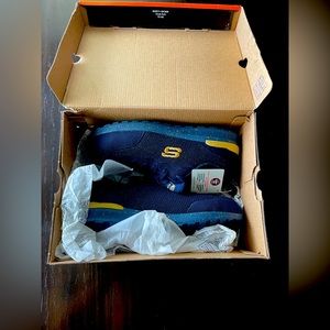 Skechers Work: Bulkin - Balran Comp Toe. NIB-NWT. Women’s size 10.